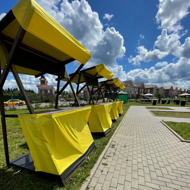 Киоск Street Желтый