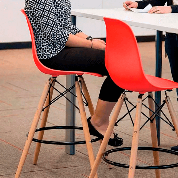 Стул барный Eames красный