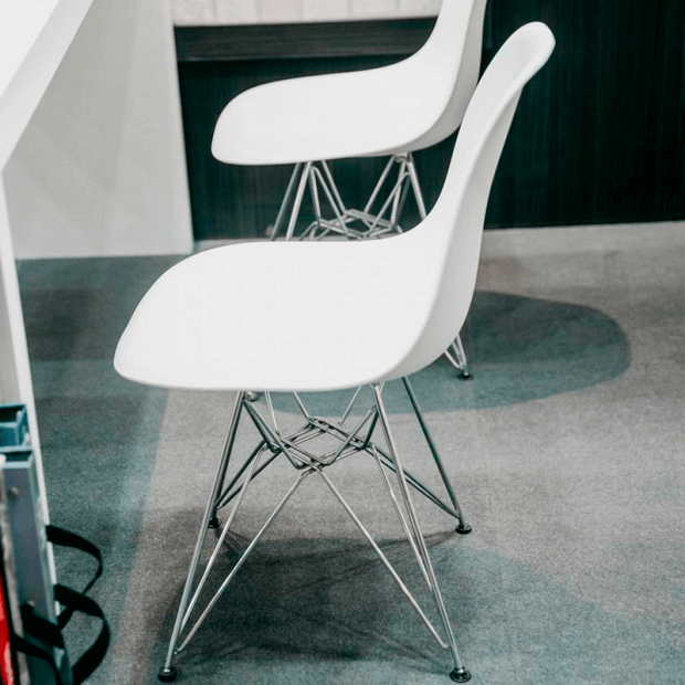 Стул Eames металл белый