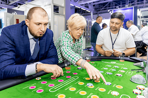 Коктейльное казино на выставке компания NewLiftProject