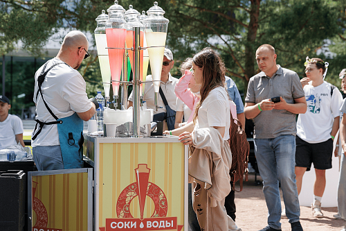 Советский лимонад и кукуруза для СберУнивера