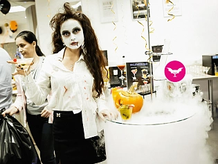 Halloween бар для компании Rock Flow Dynamics